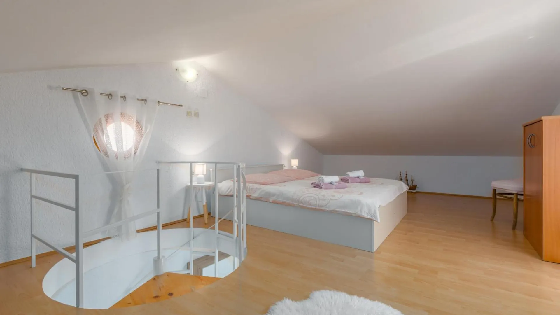 Apartment Leni Near Beach Poreč