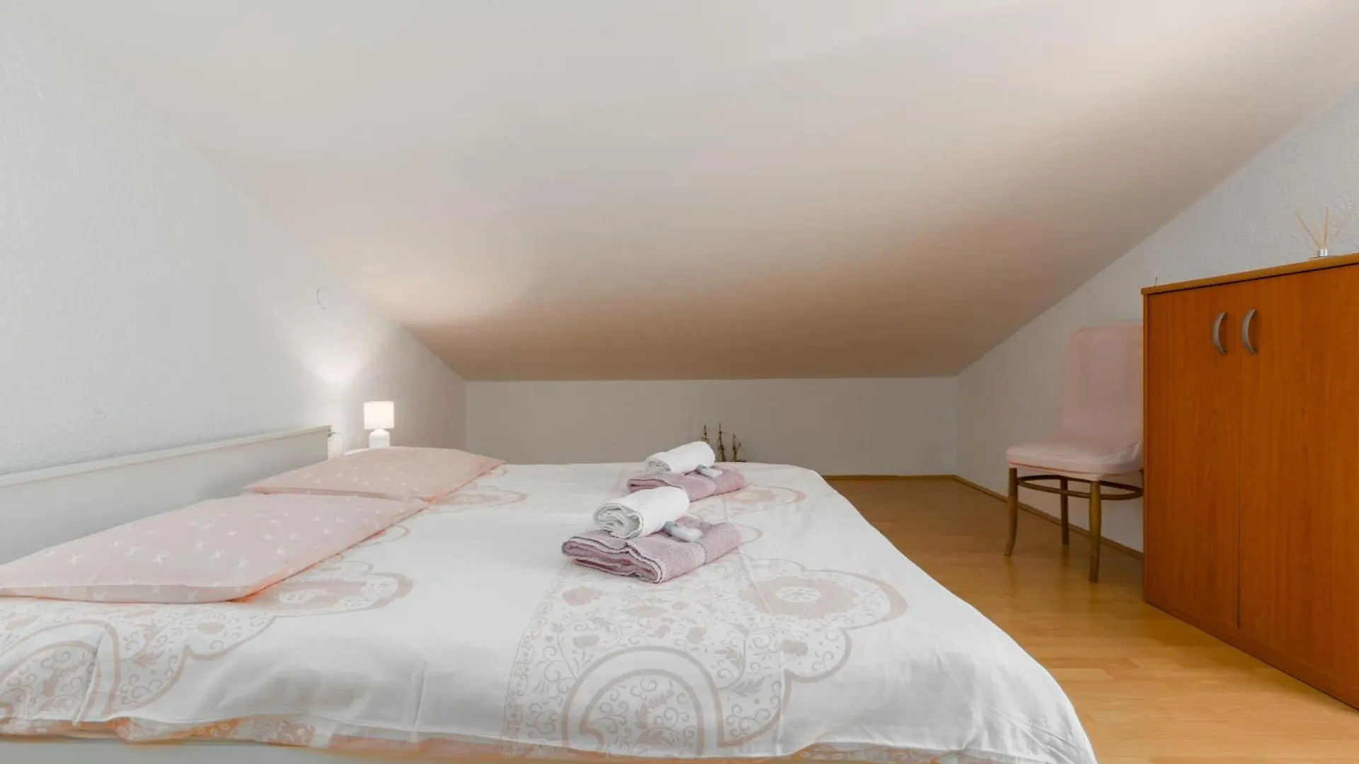 Apartment Leni Near Beach Porec