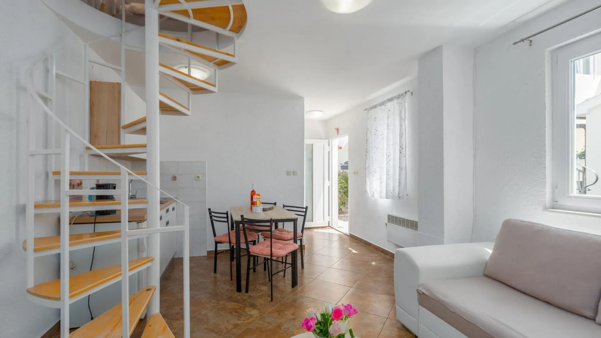 Apartment Leni Near Beach Porec Croatia