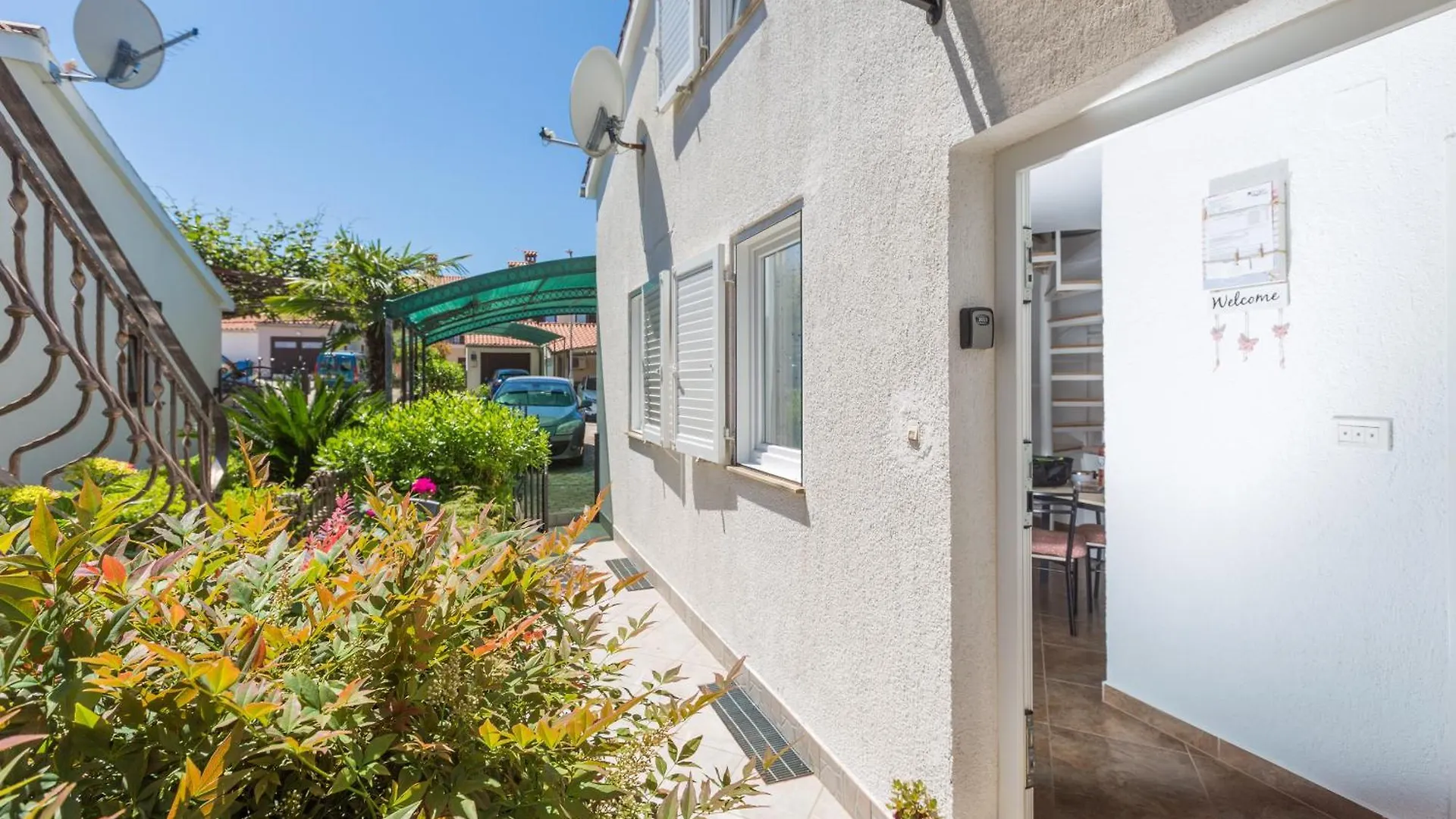Apartment Leni Near Beach Porec Croatia